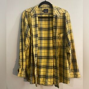 Levi’s Plaid Button Up